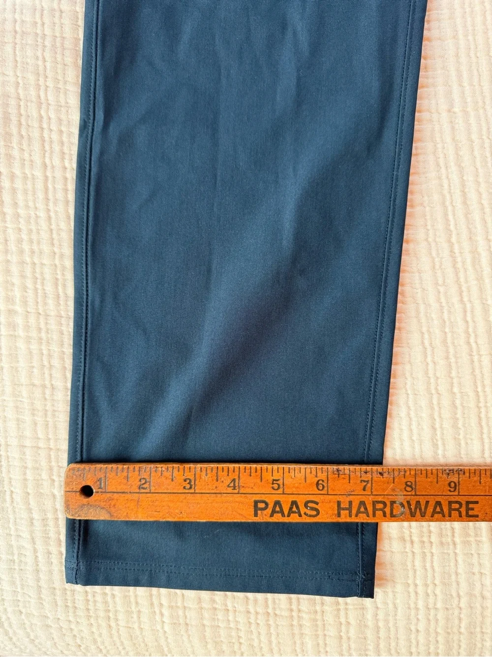 Vuori Navy Performance Chinos 36x32